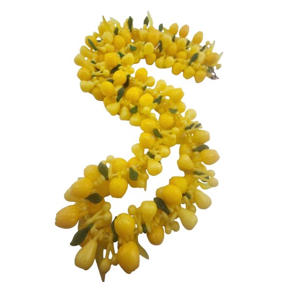 Fun and Fabulous Vintage Plastic Fruit Salad Necklace (A4620) - Picture 3 of 5